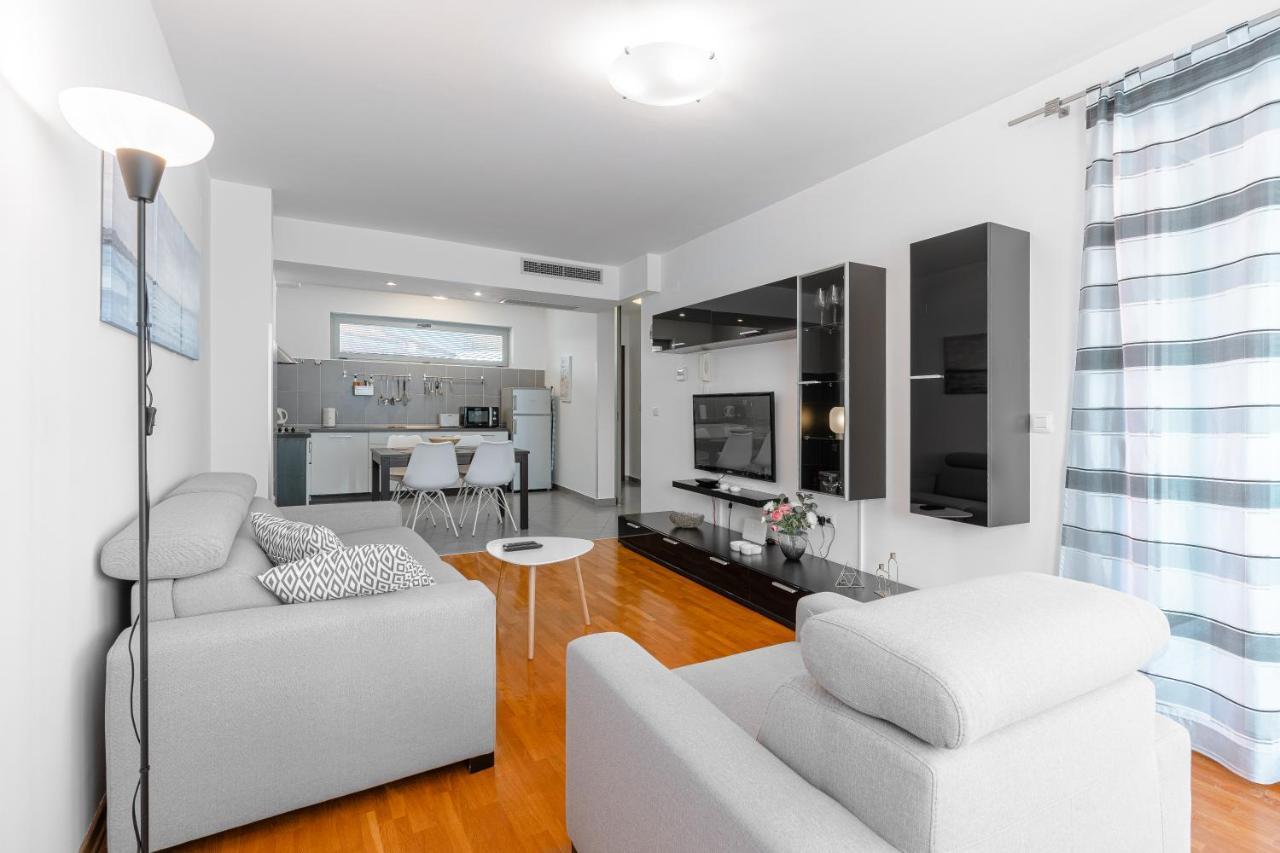 App 2 Novigrad (Istria) Exterior foto