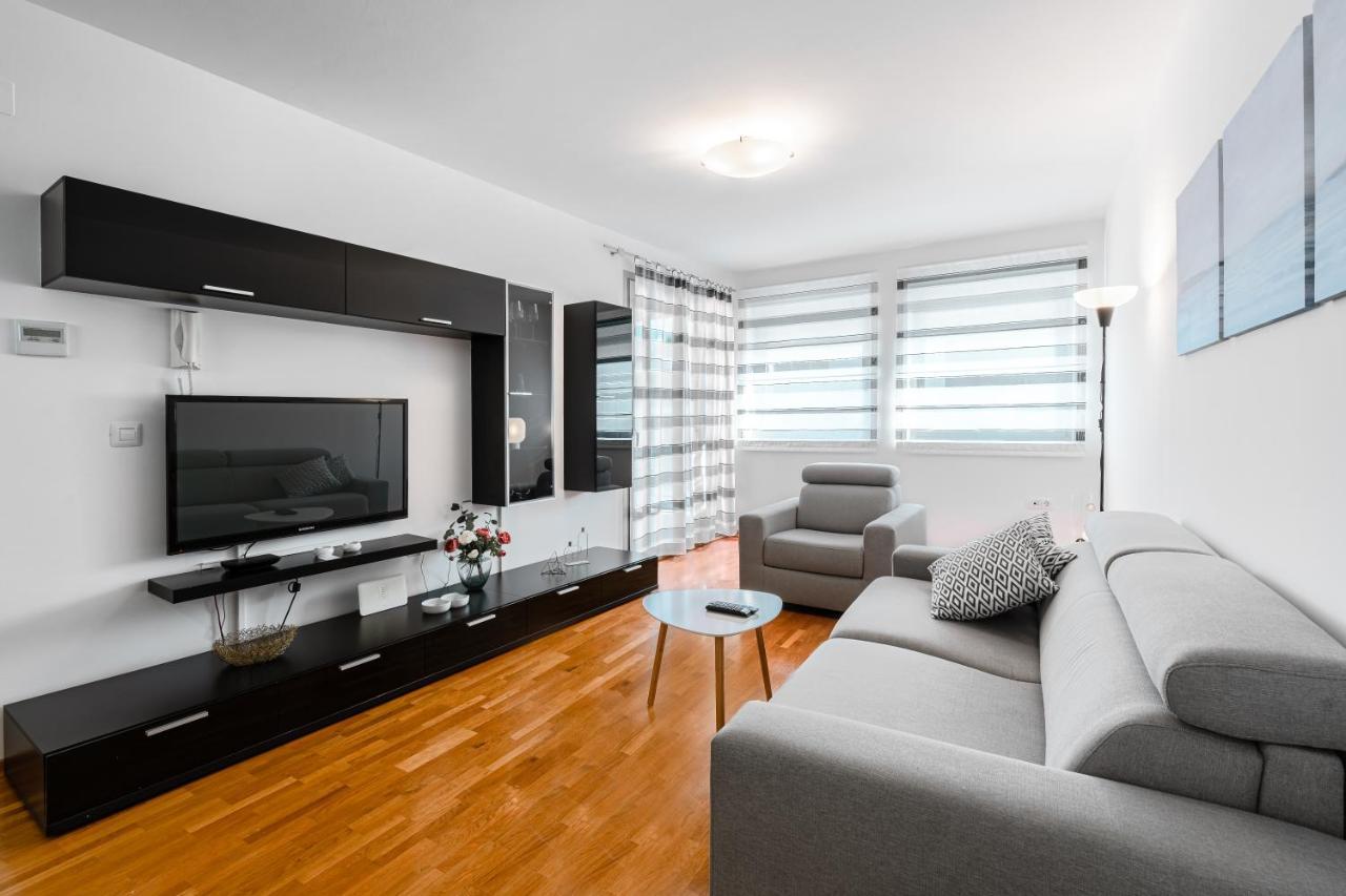 App 2 Novigrad (Istria) Exterior foto
